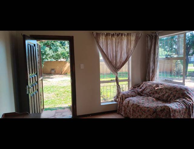 3 BEDROOM HOUSE FOR SALE IN HENLEY ON KLIP